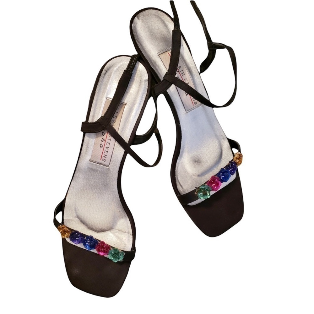 🌻 Y2K Sequin Flower-Adorned Kitten Sandals